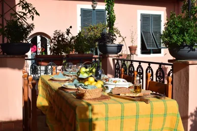 Grande Appartamento per gruppi e famiglie in centro storico a Lucca con terrazza e AC – Photos 12